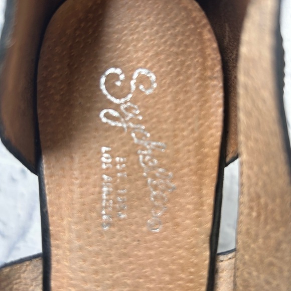 Anthropologie Brand Seychelles Black Strappy Heels. Open Toe. Size 9. - Picture 11 of 11